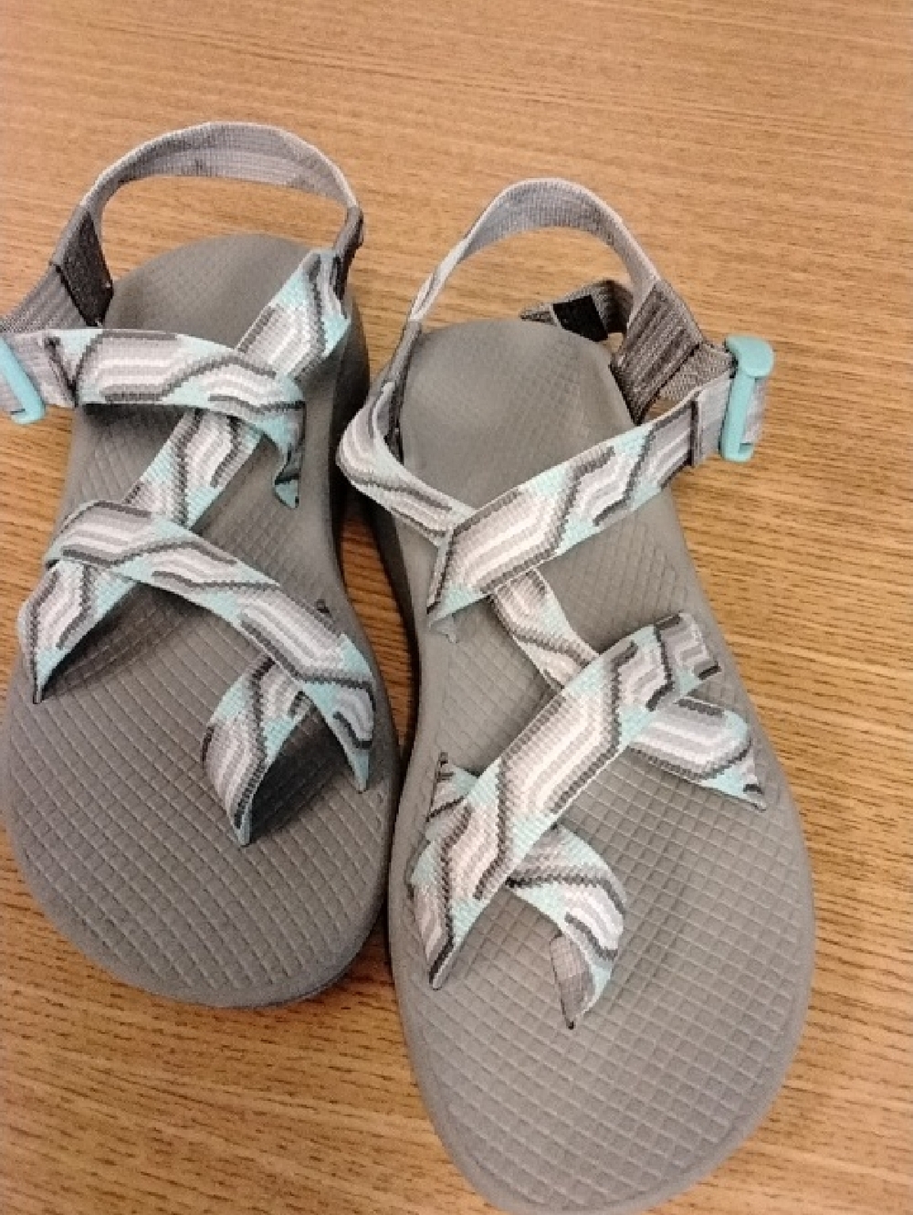 Chaco Women's Gray Sandals with Teal Accents - Picture 4 of 6